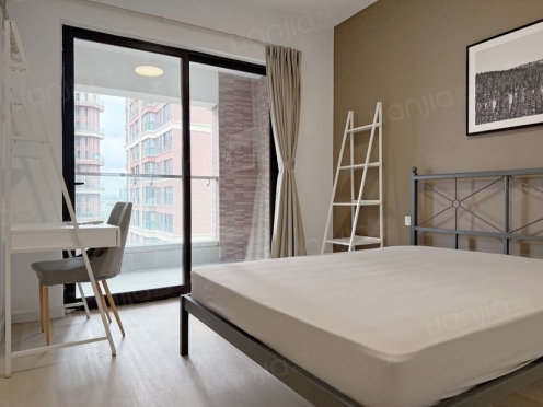 合租·中德英伦世邦K区 5居室 北卧