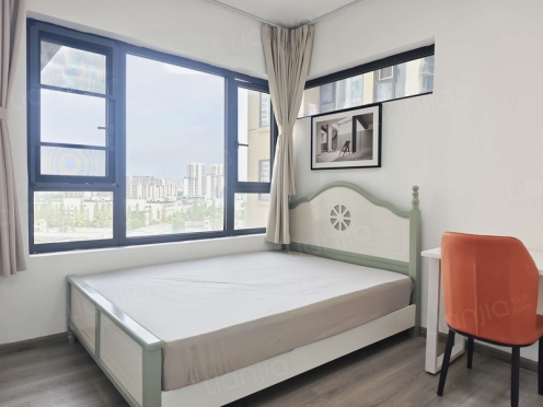 合租·保利学府城 4居室 西卧