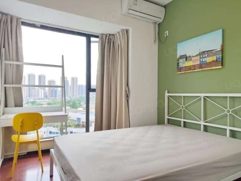 合租·财富又一城 4居室 东卧