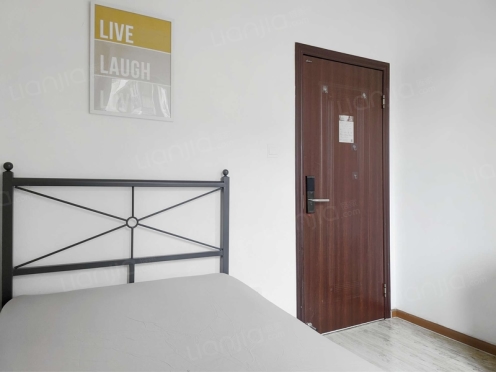 合租·都市金岸 3居室 东卧