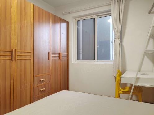 合租·北回归线一期 3居室 南卧