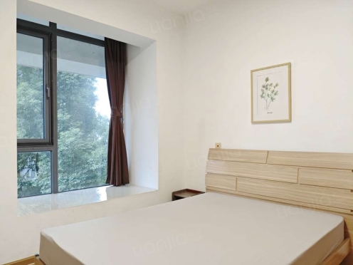 合租·盛南领地 4居室 南卧