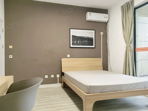 合租·融创观玺台花园 5居室 西卧