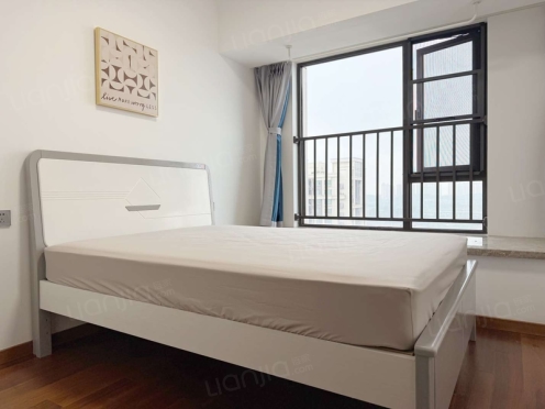 合租·麓山上院 4居室 东卧