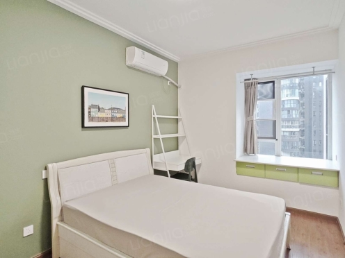 合租·天空城 3居室 西南卧