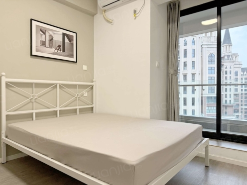 合租·中德英伦联邦A区 4居室 南卧