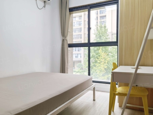 合租·紫御熙庭 4居室 北卧