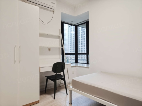 合租·华润凤凰城一期 4居室 南卧