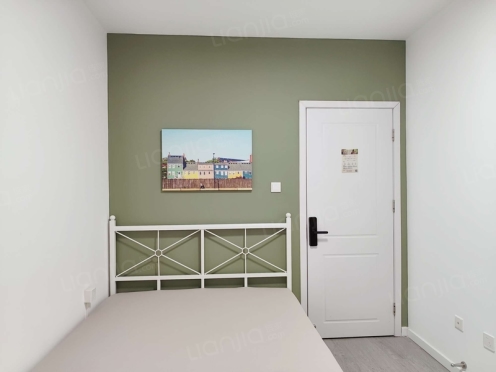 合租·蓝光凯丽香江 4居室 南卧