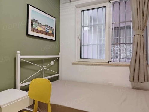 合租·首创国际城一期 4居室 东南卧