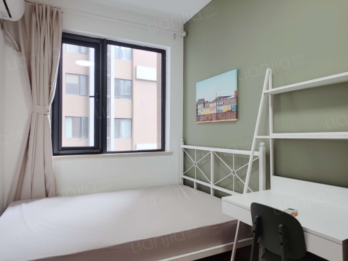 合租·翡翠城五期 4居室 东卧