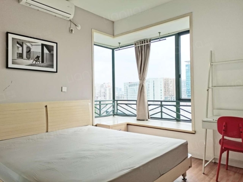 合租·四季花城 3居室 东南卧