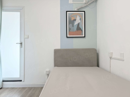 合租·中德英伦联邦A区 4居室 北卧