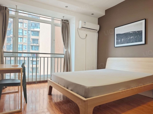 合租·比华利国际城二期 4居室 南卧