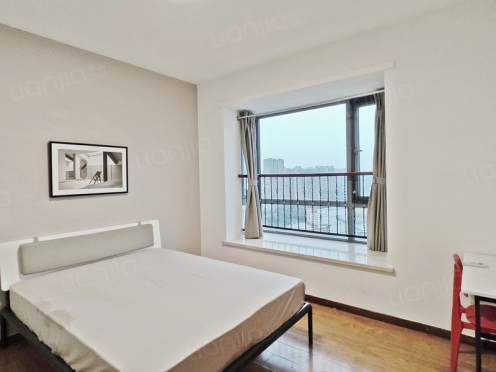 合租·云水苑 4居室 南卧