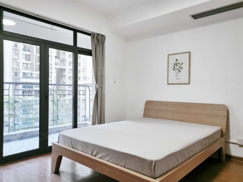 合租·MOMA摩玛城 5居室 北卧