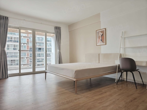 合租·泛林格兰晴天 4居室 南卧