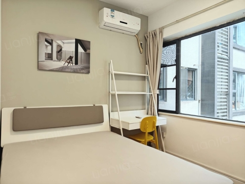 合租·财富又一城 4居室 西卧