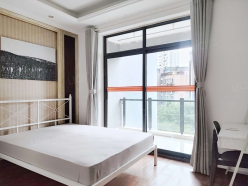 合租·翡翠城五期 4居室 南卧