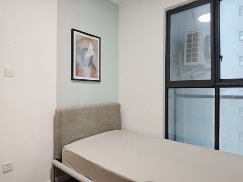 合租·西岸观邸 4居室 西卧