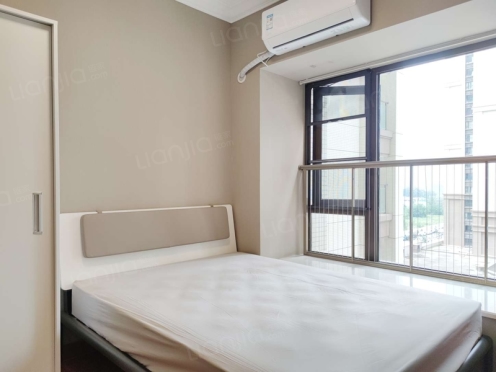 合租·天府半岛六期 4居室 东卧