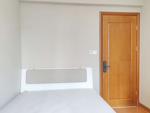 合租·天府半岛六期 4居室 东卧