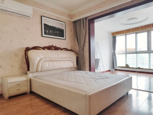 合租·远大都市风景三期 4居室 西南卧