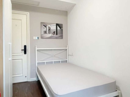 合租·融创香璟台西苑一期 5居室 北卧