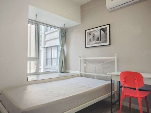 合租·隆鑫印象东方 4居室 北卧