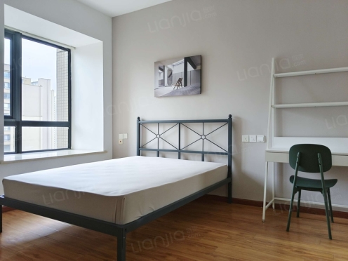 合租·华润二十四城六期 4居室 西北卧