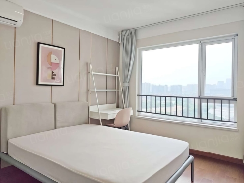 合租·奥园天骄 5居室 南卧