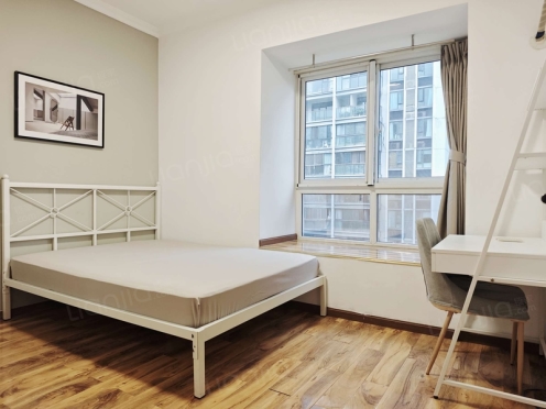 合租·金地嘉年华城C区 4居室 东卧