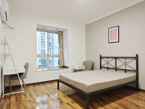 合租·金地嘉年华城C区 4居室 西卧