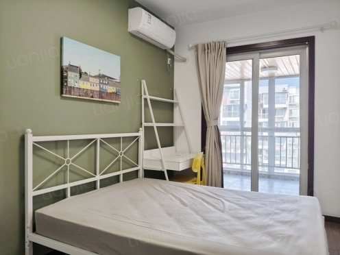 合租·蓝光富丽花城 4居室 北卧