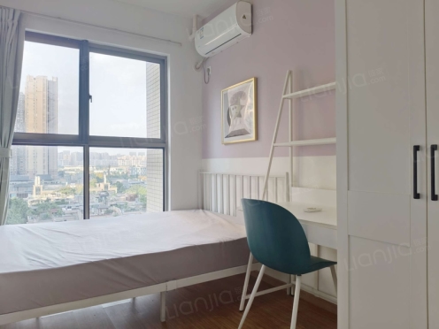 合租·中海兰庭 4居室 北卧