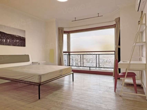 合租·国嘉华庭 4居室 西卧