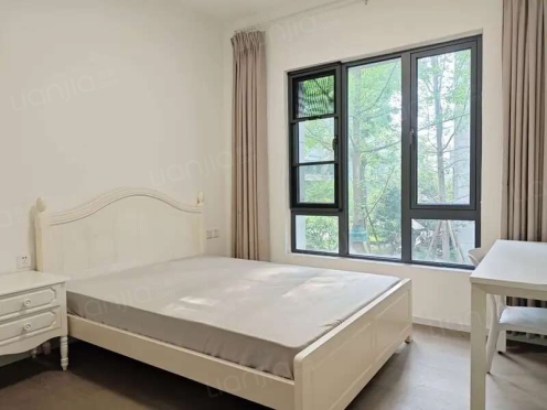 合租·川发天府上城A区 5居室 东卧