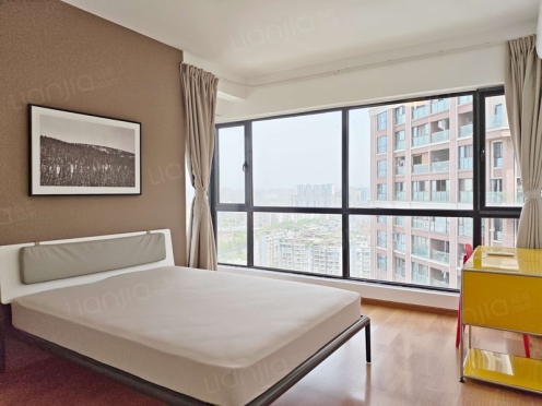 合租·中德英伦世邦J区 4居室 北卧