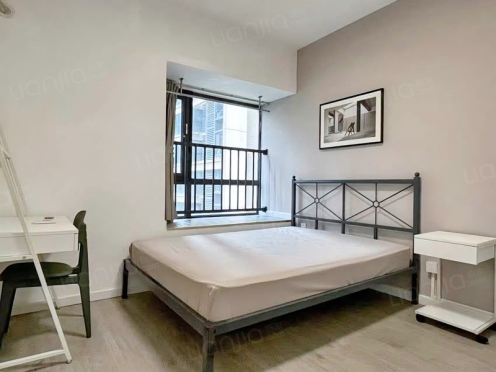 合租·华润二十四城七期 3居室 东北卧