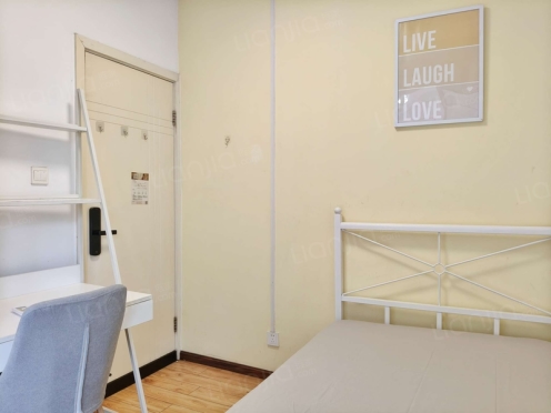 合租·蓝光富丽花城 4居室 北卧