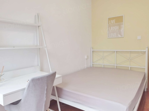 合租·中德英伦世邦K区 5居室 东北卧