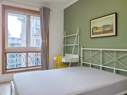 合租·香榭名苑 4居室 南卧