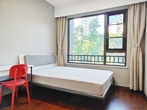 合租·合能铂悦华庭 4居室 东南卧