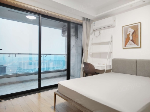 合租·麓府 4居室 南卧