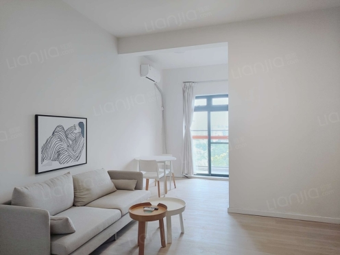 整租·翡翠城四期 1室1厅 东南