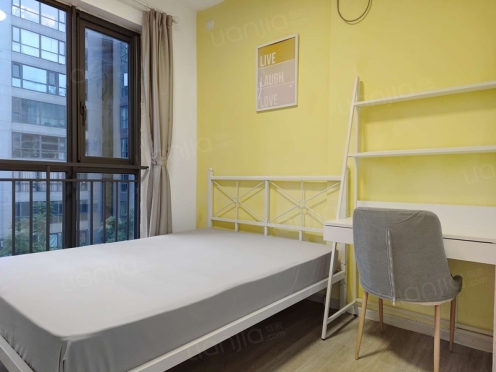 合租·绿地GIC贰期 5居室 南卧