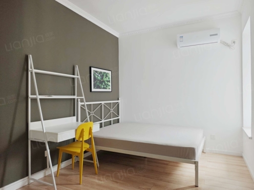 合租·听城 4居室 南卧