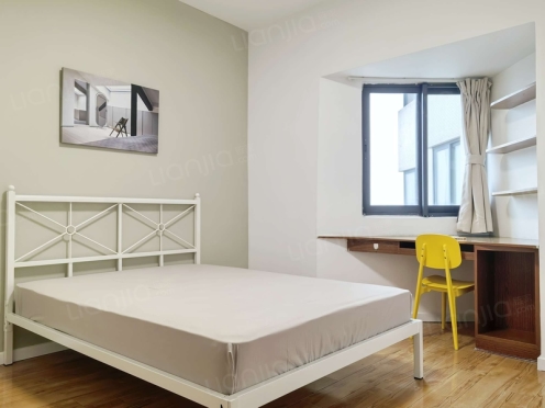 合租·阳曦芙蓉城 3居室 西南卧