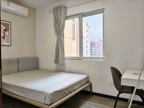 合租·金科一城 3居室 南卧