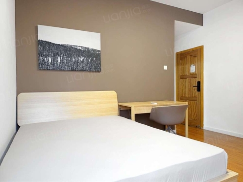 合租·棕榈花园 4居室 南卧